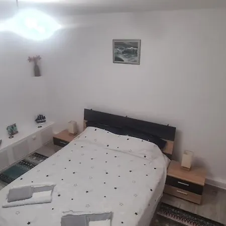 Cazino4love 公寓 康斯坦察